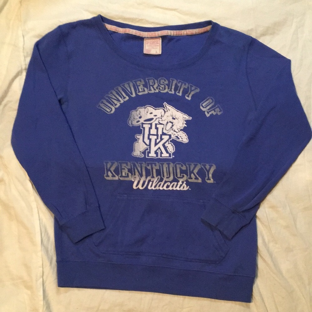 PINK Victoria's Secret Woman's Sweat Shirt